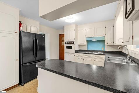 7 Dublin Court Greenville SC 29615
