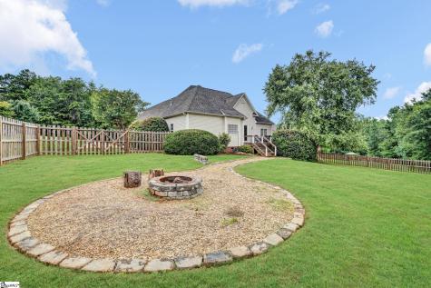 109 New Haven Court Easley SC 29640