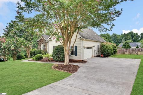 109 New Haven Court Easley SC 29640
