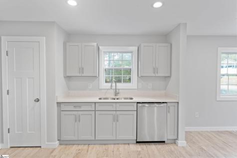 420 Fox Valley Road Anderson SC 29621