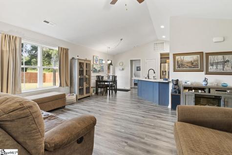 21117 E Highway 76 Laurens SC 29360