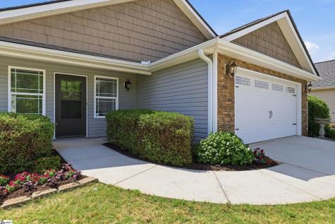 27 Macle Court Travelers Rest SC 29690