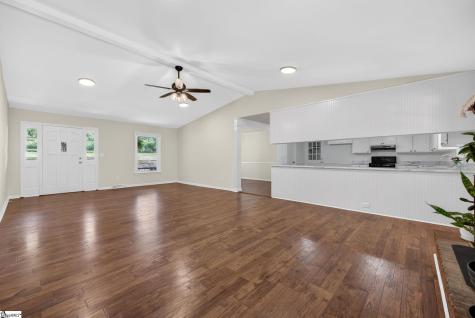 618 Racetrack Road Woodruff SC 29388