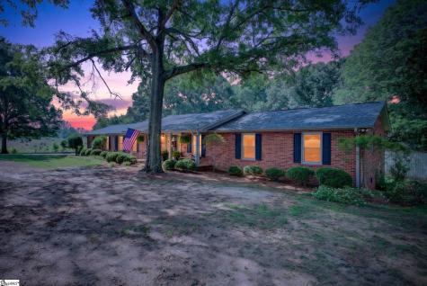 618 Racetrack Road Woodruff SC 29388