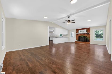 618 Racetrack Road Woodruff SC 29388