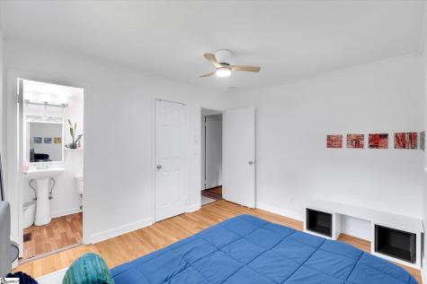 16 Theodore Circle Greenville SC 29611