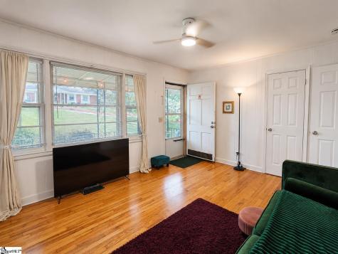 16 Theodore Circle Greenville SC 29611