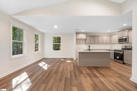 410 N Palmetto Street Liberty SC 29657