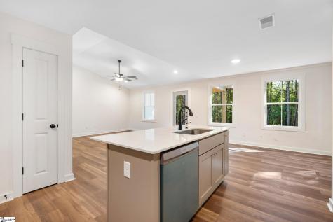 410 N Palmetto Street Liberty SC 29657