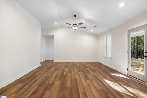 410 N Palmetto Street Liberty SC 29657