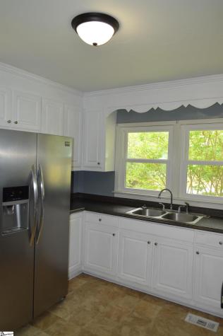 521 S Spencer Street Duncan SC 29334