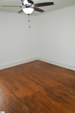 521 S Spencer Street Duncan SC 29334