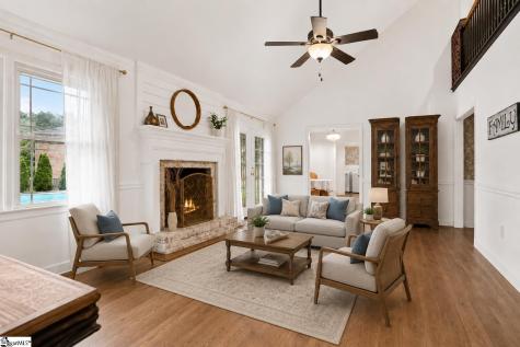 114 Woodhill Lane Simpsonville SC 29681