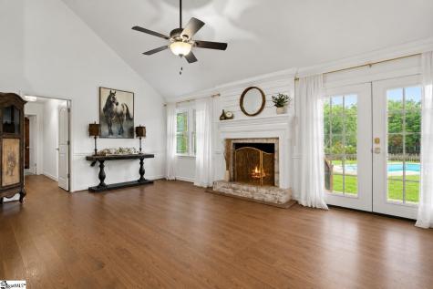114 Woodhill Lane Simpsonville SC 29681