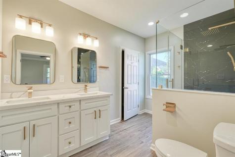 7 Ross Street Greenville SC 29611