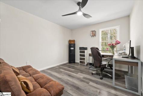 129 Holloway Boulevard Belton SC 29627