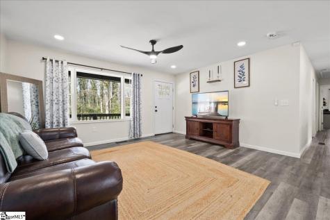 129 Holloway Boulevard Belton SC 29627