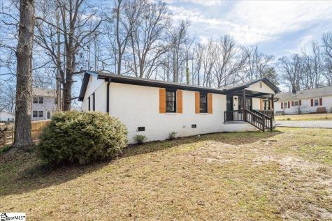 129 Holloway Boulevard Belton SC 29627