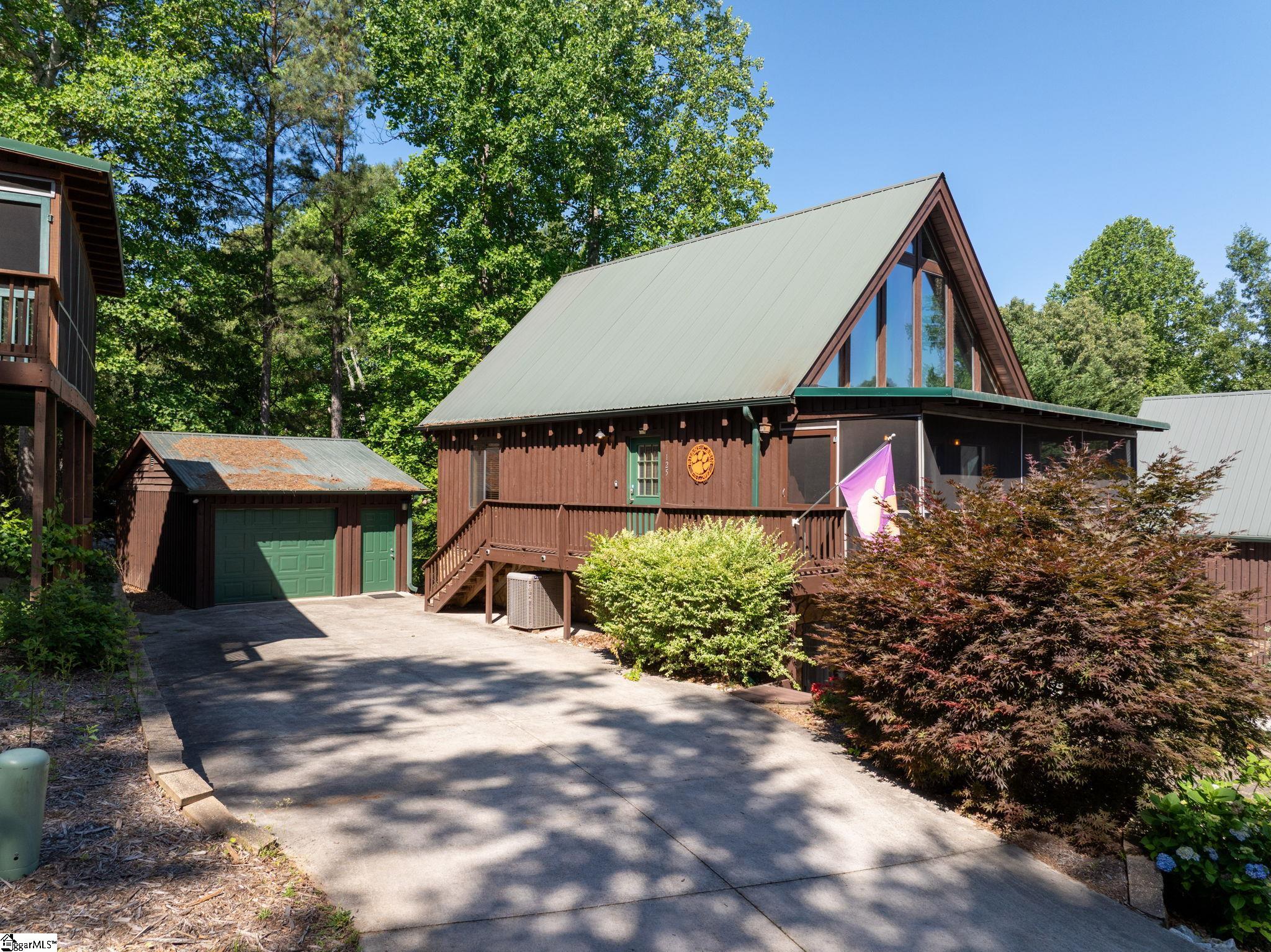 125 Briar Court Seneca SC 29672