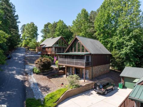 125 Briar Court Seneca SC 29672