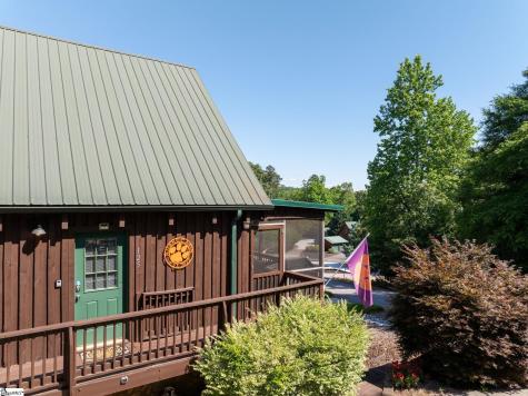 125 Briar Court Seneca SC 29672