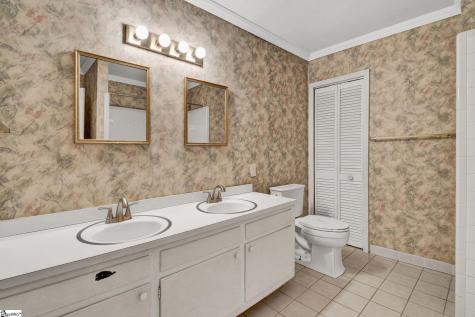 12 Mcswain Drive Greenville SC 29615