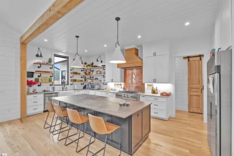 1425 S Harper Street Laurens SC 29360
