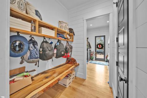 1425 S Harper Street Laurens SC 29360