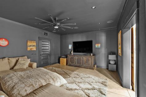 1425 S Harper Street Laurens SC 29360