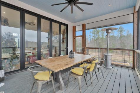 1425 S Harper Street Laurens SC 29360