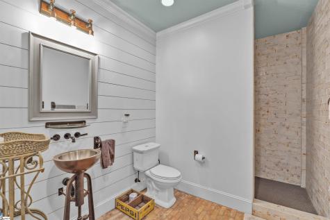 1425 S Harper Street Laurens SC 29360