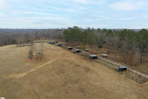 1425 S Harper Street Laurens SC 29360