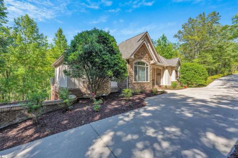 6 Deer Valley Court Travelers Rest SC 29690