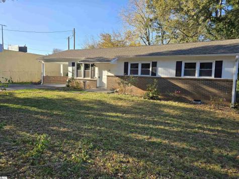 105 Shoally Street Boiling Springs SC 29316