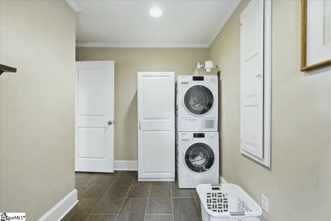 8 Charlotte Street Greenville SC 29607