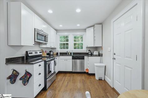 8 Charlotte Street Greenville SC 29607