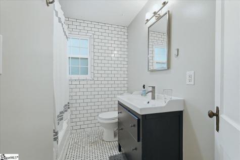 8 Charlotte Street Greenville SC 29607