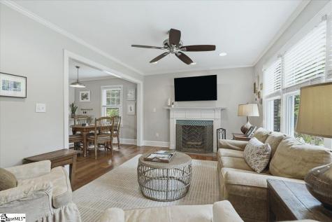 8 Charlotte Street Greenville SC 29607