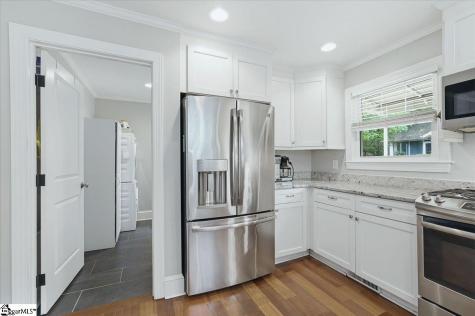 8 Charlotte Street Greenville SC 29607