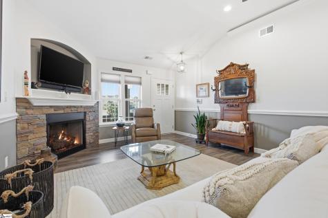 352 Dogwood Trail Campobello SC 29322