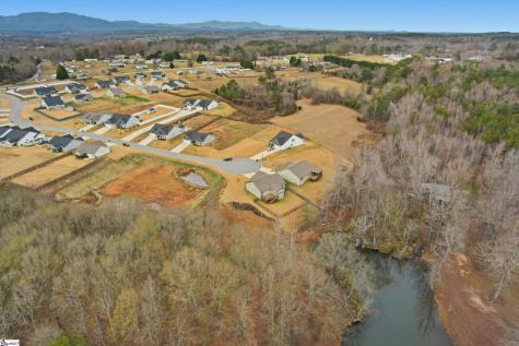 352 Dogwood Trail Campobello SC 29322