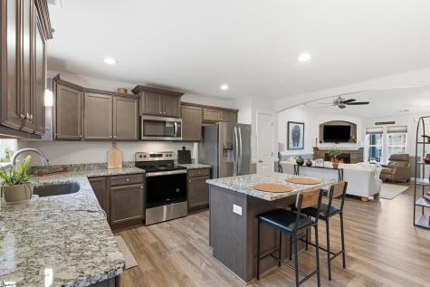 352 Dogwood Trail Campobello SC 29322