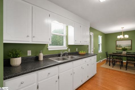 18 Genesis Court Greenville SC 29601