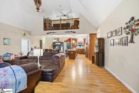 1907 Mountain Creek Church Road Starr SC 29684