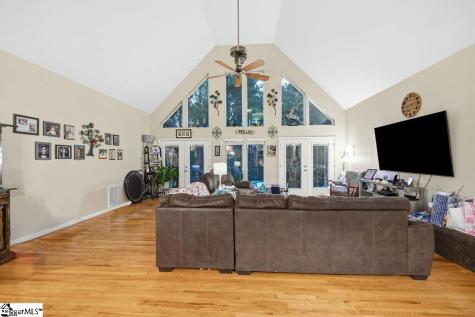 1907 Mountain Creek Church Road Starr SC 29684