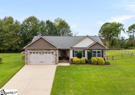 373 Saddlers Run Chesnee SC 29323