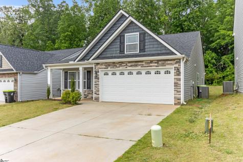 402 Bud Farmer Place Inman SC 29349