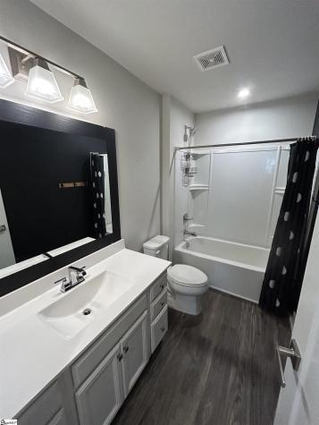 112 Henley Court Easley SC 29642