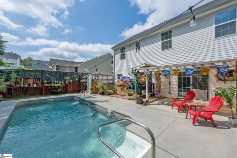 112 Henley Court Easley SC 29642