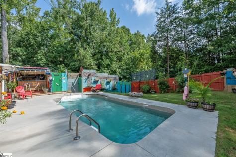 112 Henley Court Easley SC 29642